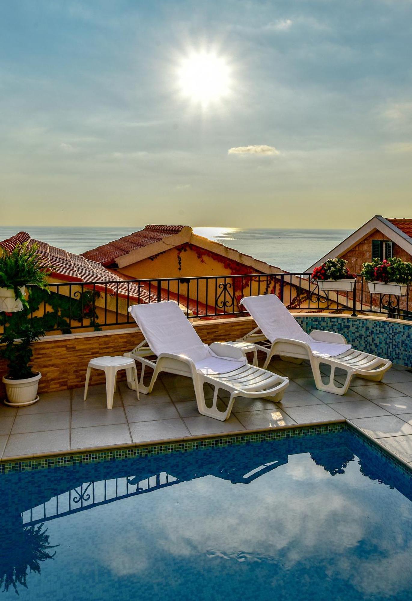 Apartments Leut Sveti Stefan Cameră foto