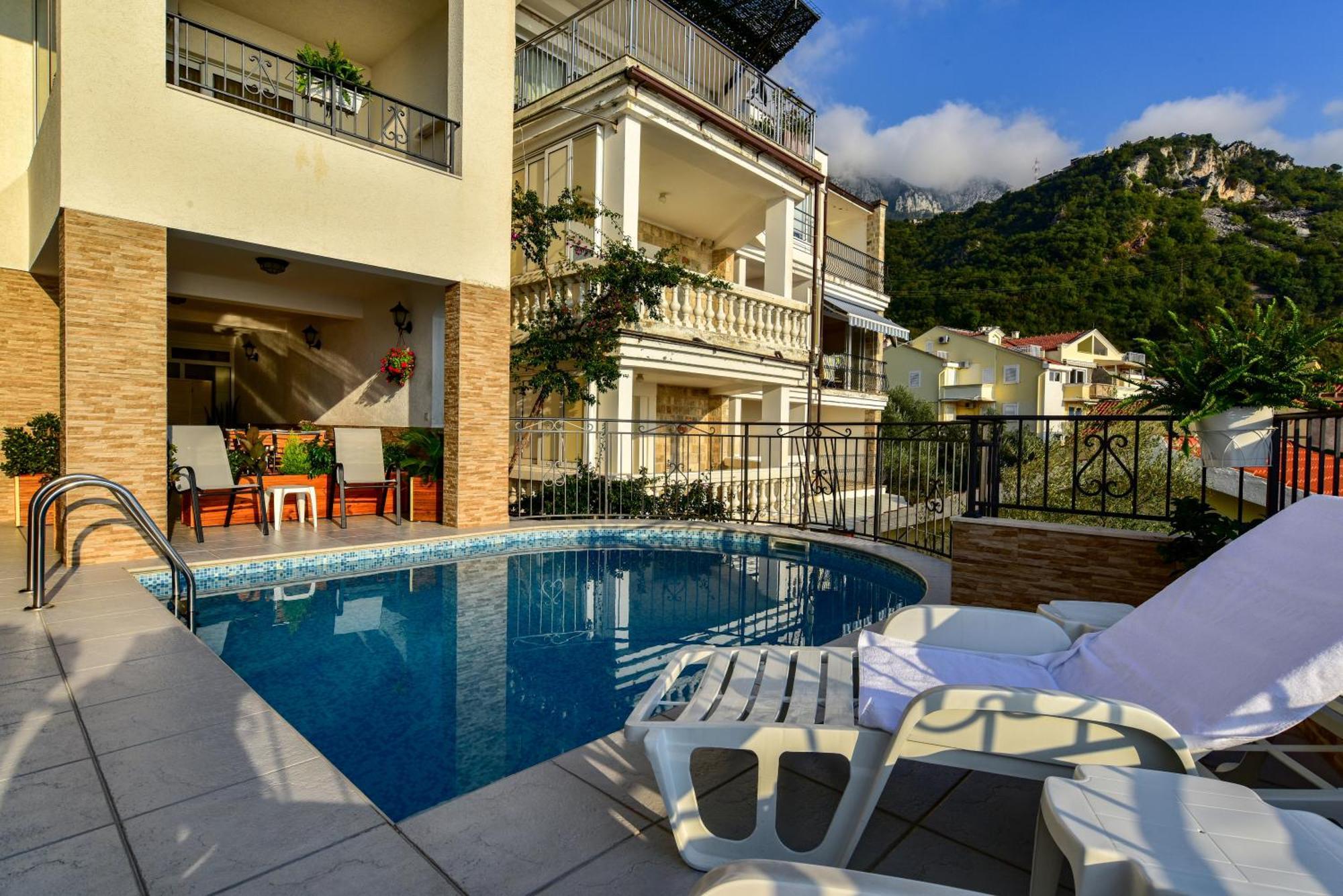 Apartments Leut Sveti Stefan Cameră foto