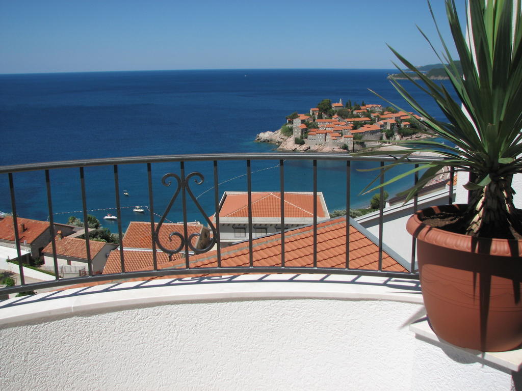 Apartments Leut Sveti Stefan Cameră foto