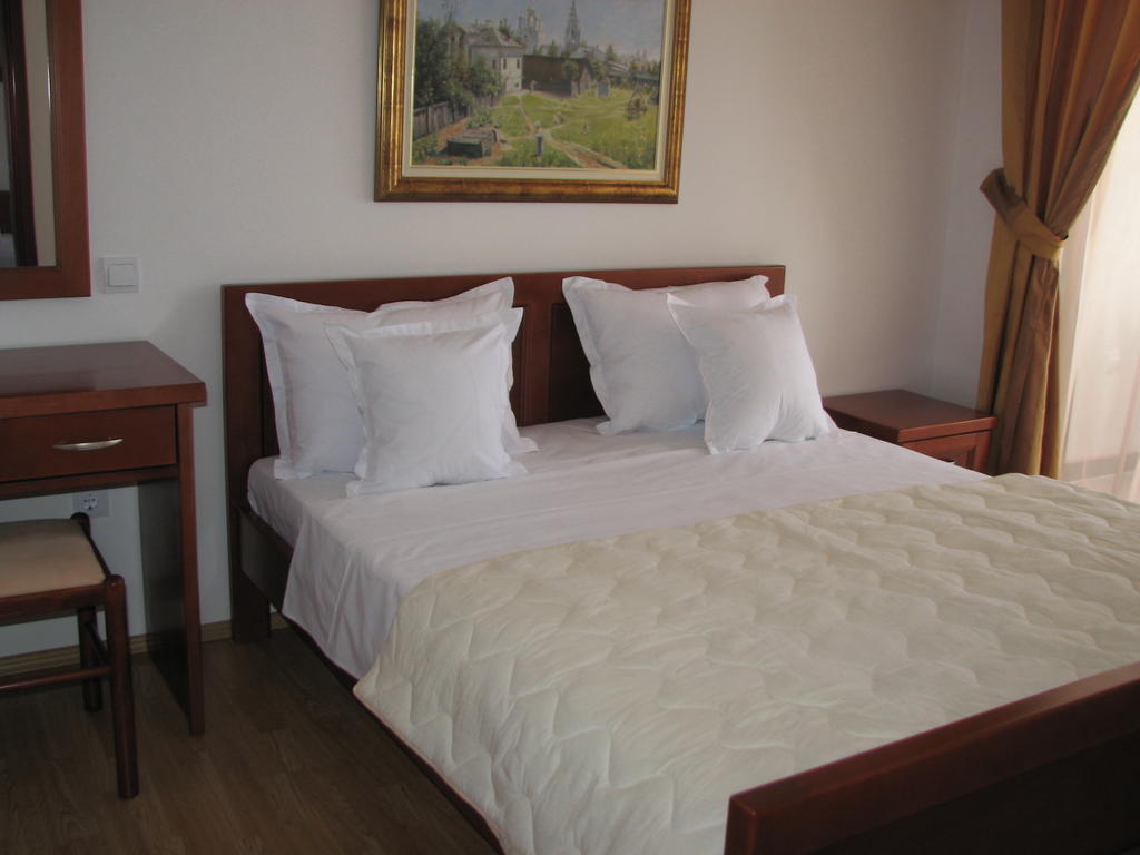 Apartments Leut Sveti Stefan Cameră foto